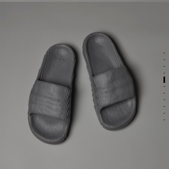 ADILETTE 22 SLIDES - Picture 3 of 3